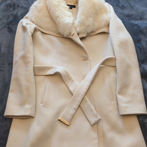 Marciano coat - Picture 2 of 2